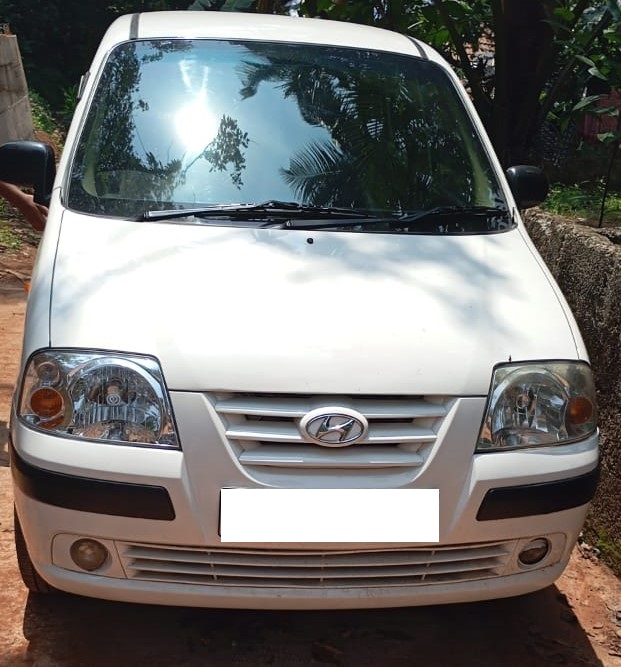 HYUNDAI SANTRO in Kollam